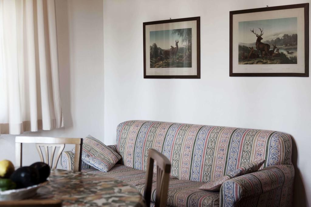 Tenuta Di Colle Alberti Agriturismo Villa Cerreto Guidi Rom bilde